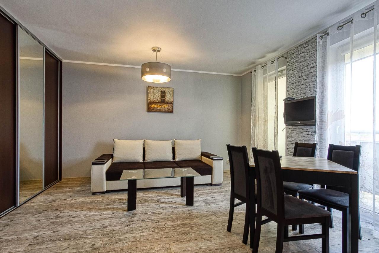 Apartamenty Piła Bagian luar foto